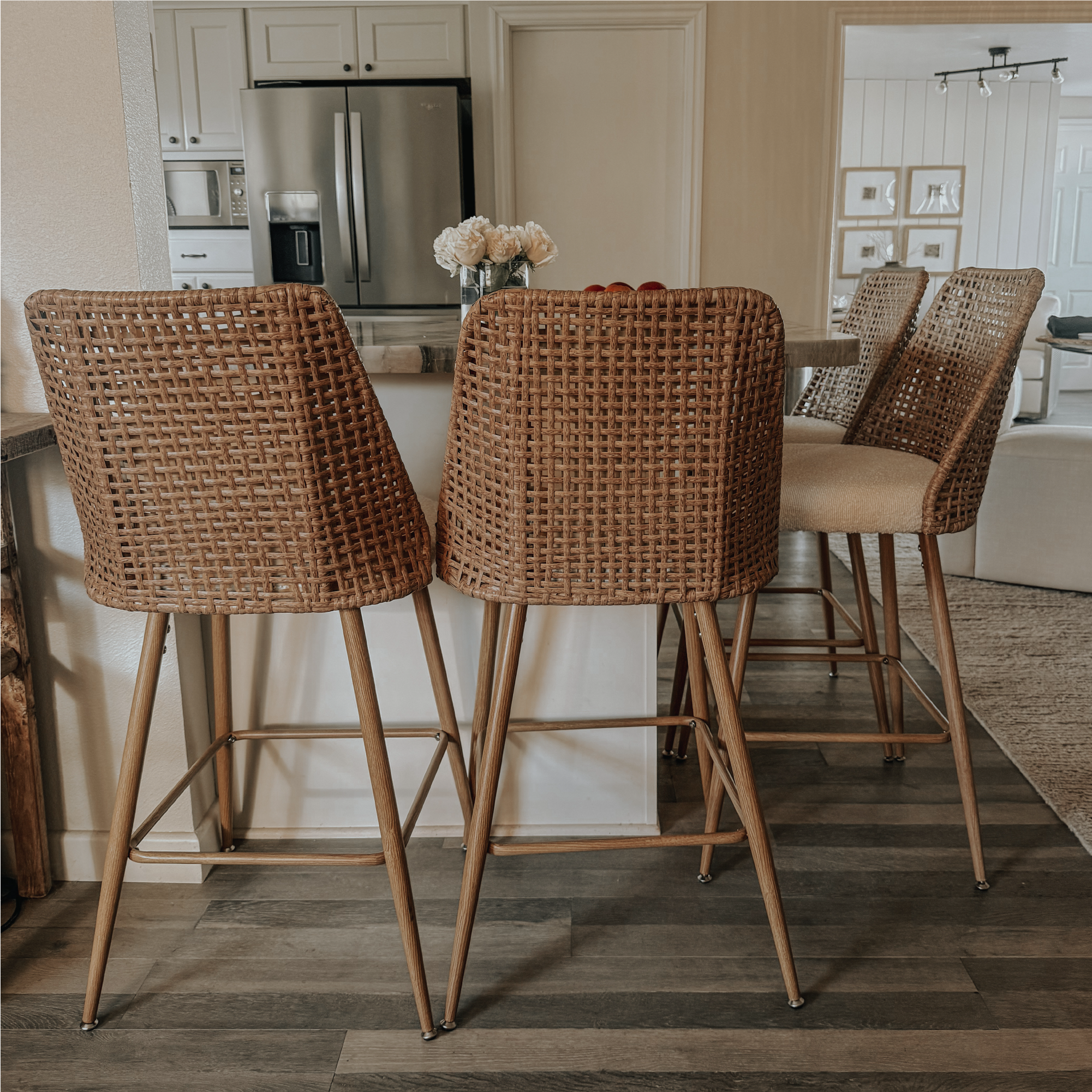 Nice 27" Modern Rattan Upholstered Counter Stool (Set of 4)