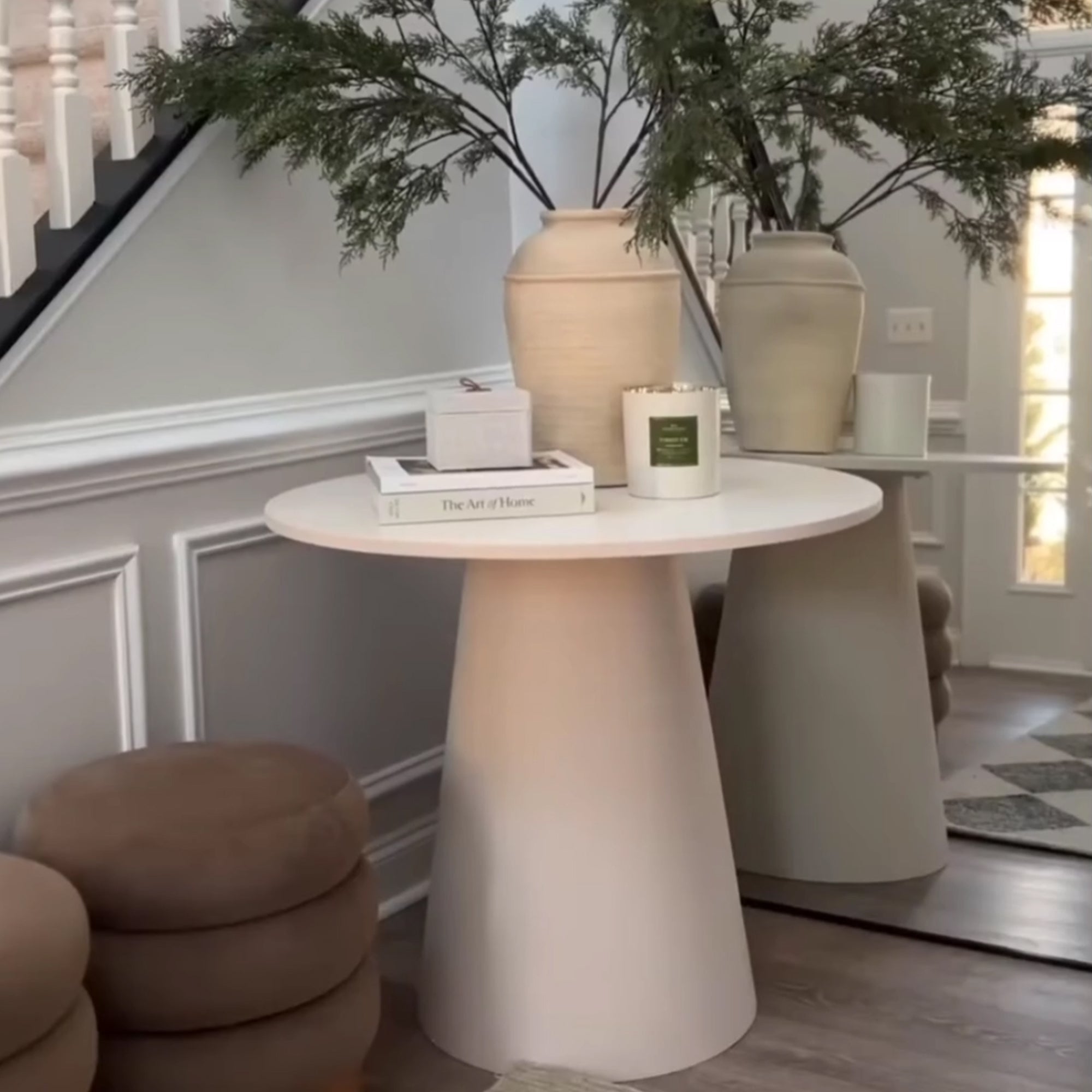 Dwen 35" Modern Round Pedestal Console Table